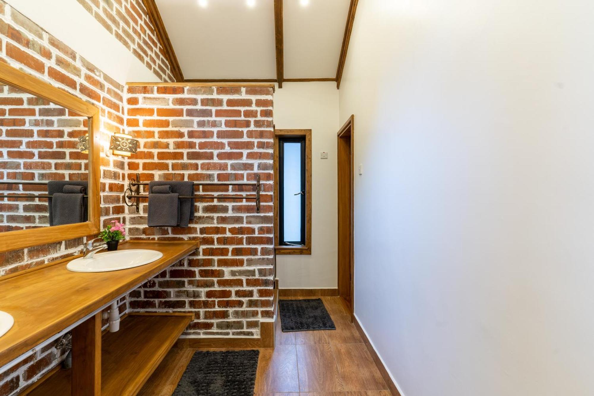 Ferienwohnung The Jungle Oasis With Heated Pool Nairobi Exterior foto